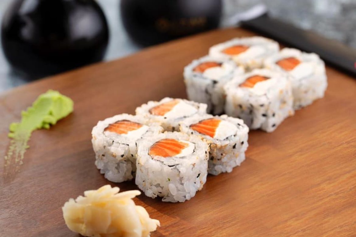 Uramaki Salmão c/ Cream Cheese